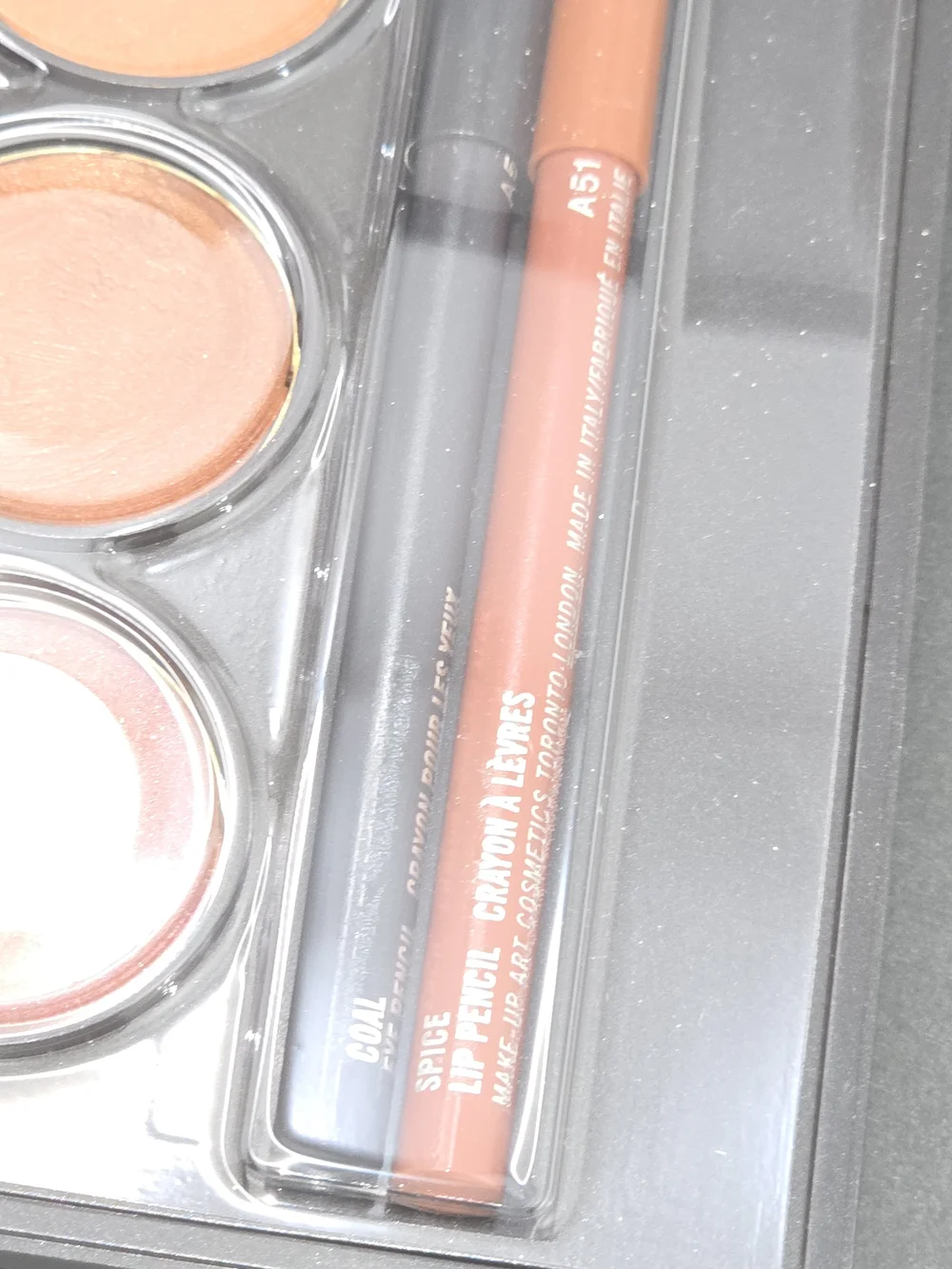 VINTAGE MAC HOLIDAY PALETTE- FACE/LIPS/EYES **SUPER RARE!!**